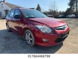 Hyundai i30 cw Classic+ALUS+KLIMA+EURO5 - Hyundai i30 aus 2012 mit Diesel-Antrieb: Kombi