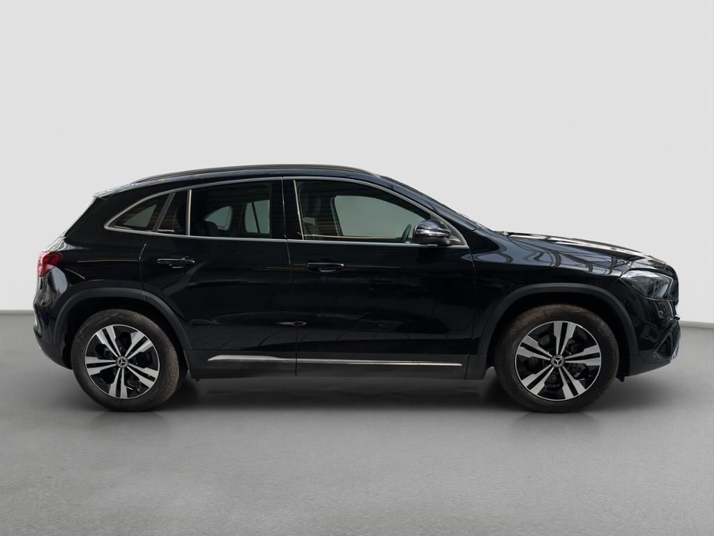 Fahrzeugabbildung Mercedes-Benz GLA 200 d LED*ParkAss*SpurH*el.Heck*PDC*RFK*AHK