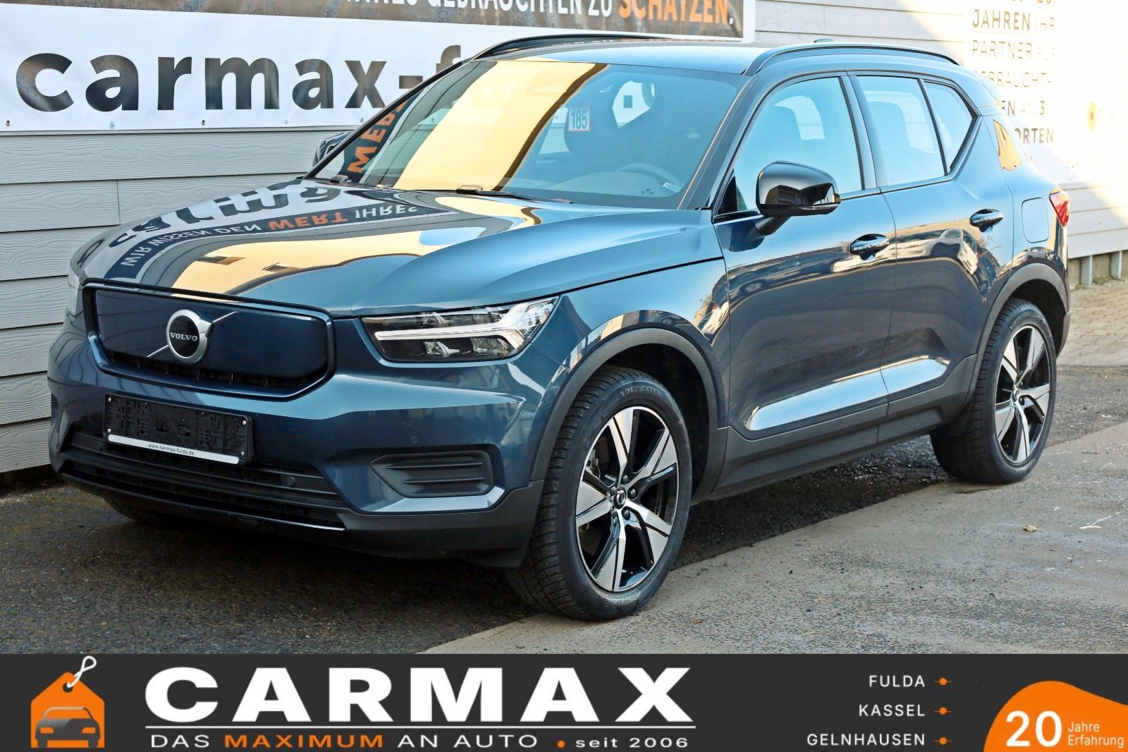 Fahrzeugabbildung Volvo XC40 Plus Recharge AWD,Navi,Kamera,SH,ACC