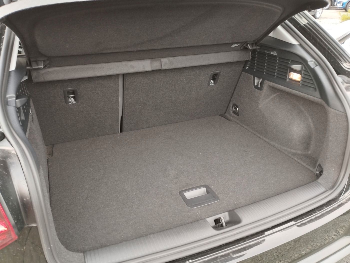 Fahrzeugabbildung Audi Q2 1.5 35 TFSI advanced AHK MATRIX DSG Kamera AC