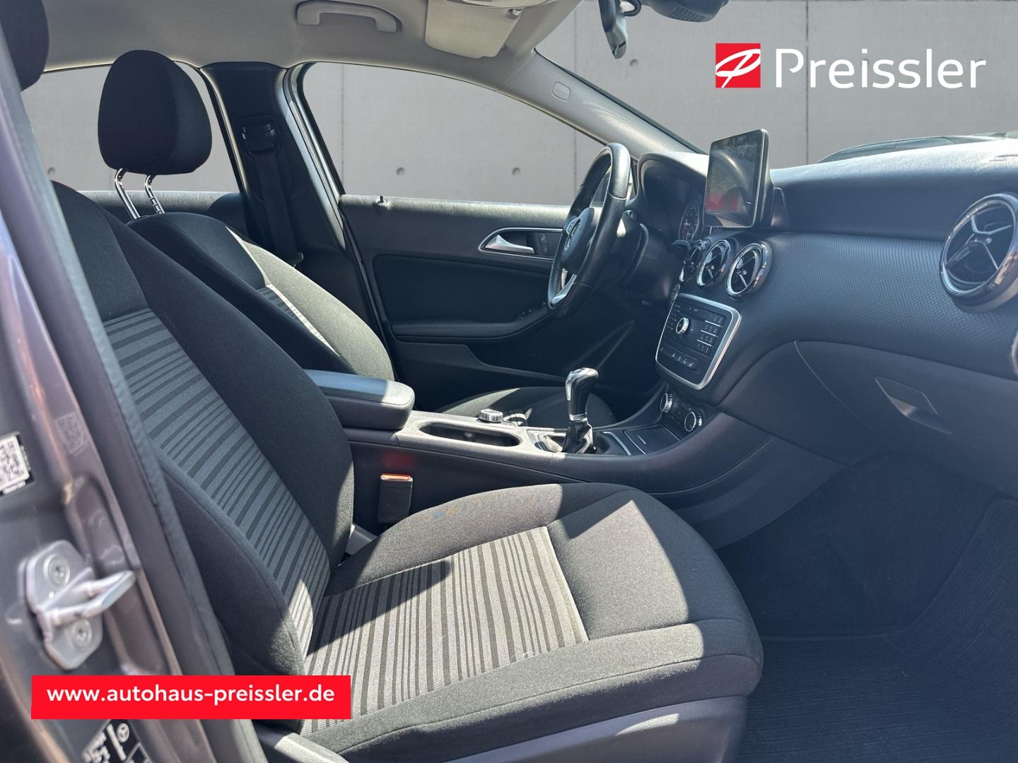 Mercedes-Benz A 250 BlueEfficiency Standard Navi SHZ Keyless S