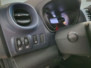 Opel Vivaro - 11