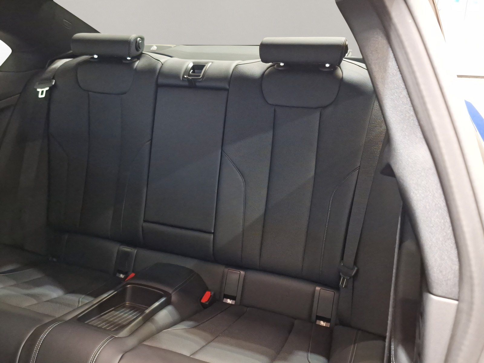 BMW 230 - Bild 6