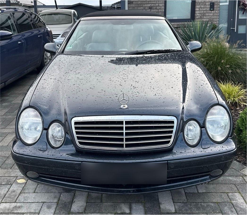 Mercedes-Benz CLK 320