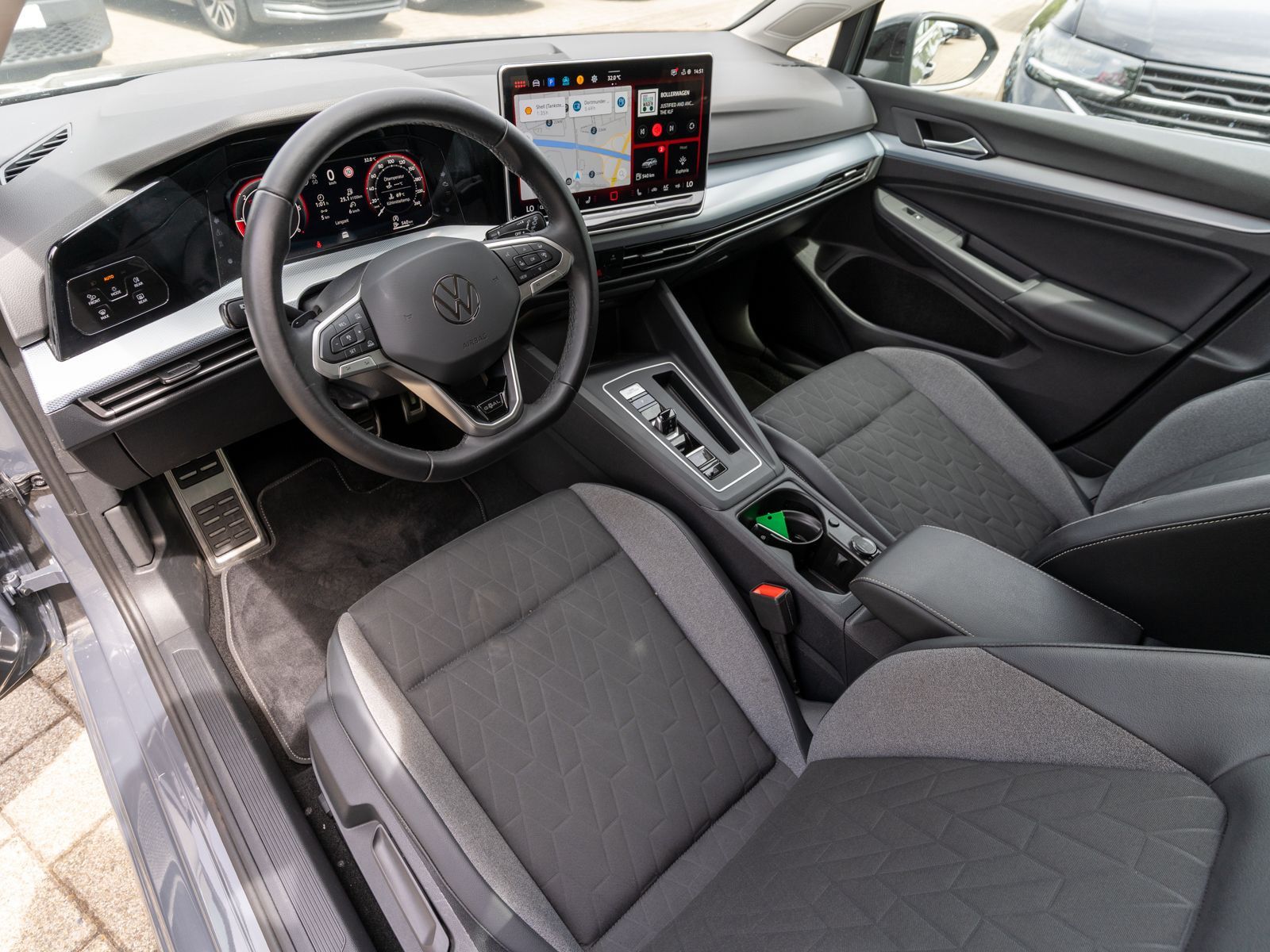 Volkswagen Golf - Bild 12