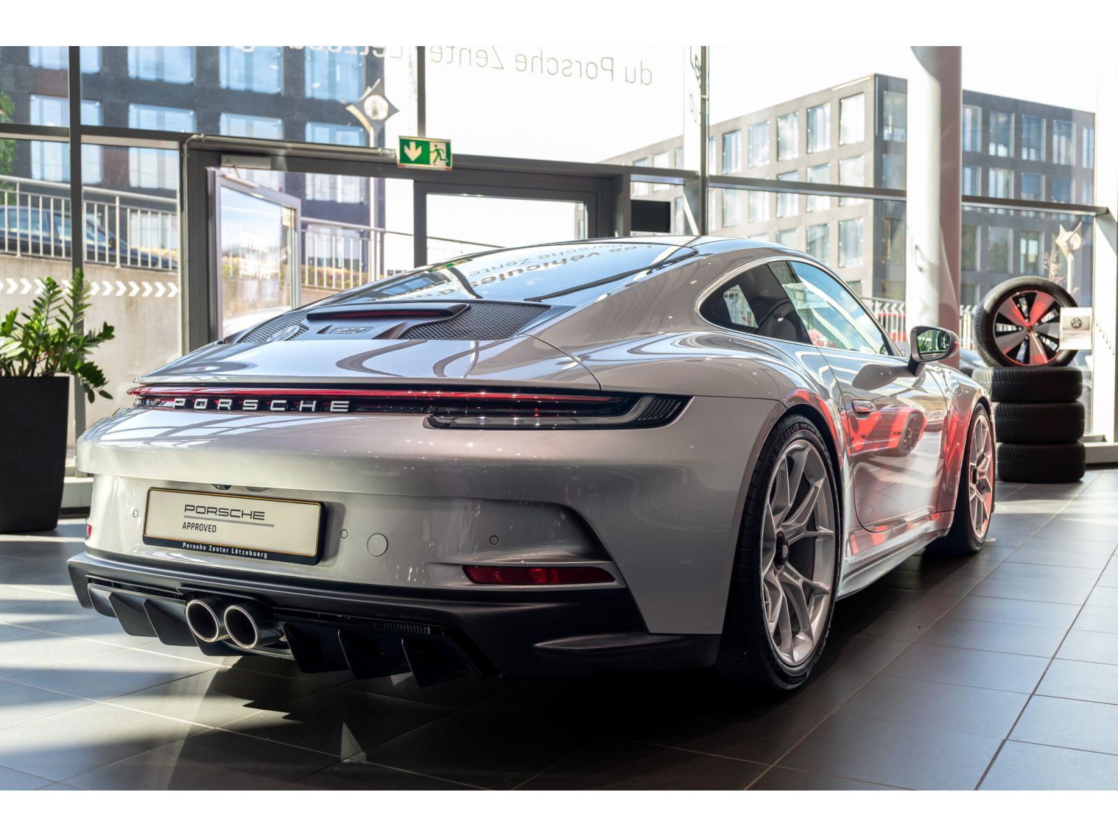 Porsche 911 GT3 Touring imagem 2