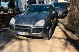 Porsche Cayenne Turbo Turbo - Porsche Cayenne aus 2004: Turbo