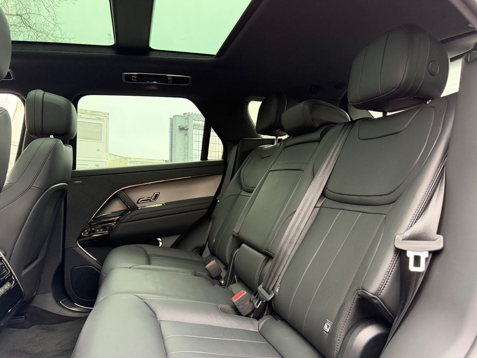 Fahrzeugabbildung Land Rover Range Rover Sport SE*HEADUP*LED*MERIDIAN*MEMORY