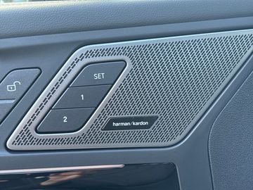 BMW 225e xDrive HK HiFi DAB LED RFK Komfortzg. Shz