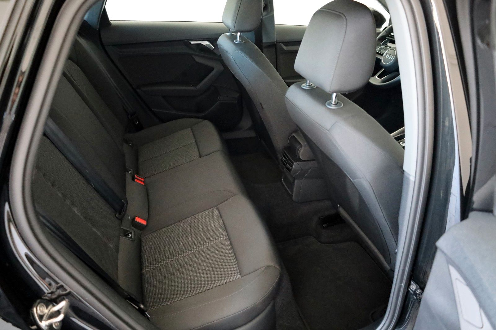 Fahrzeugabbildung Audi A3 SB 40 TFSIe ATTRACTION Navi,LED,PDC,Apple Car