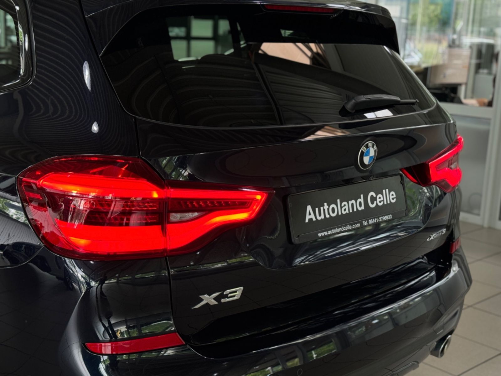 Fahrzeugabbildung BMW X3 xD30i M Sport Kamera HUD Komfort Alarm AHK