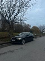 BMW e90 330i - BMW 330: 330i E90
