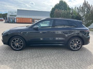 Porsche Cayenne - 4