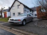 BMW E39 523i 1. Hand / wenig Kilometer - BMW 523: 523i E39