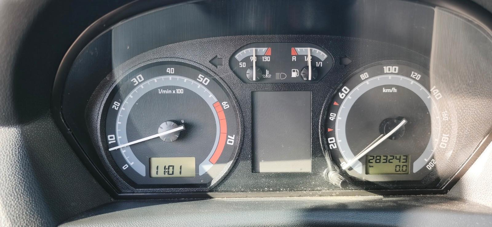 Skoda Fabia 2006 — photo 13