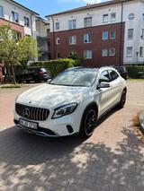 Mercedes-Benz GLA 200 Urban Panorama/Apple CarPlay  - Mercedes-Benz GLA 200 in Hamburg