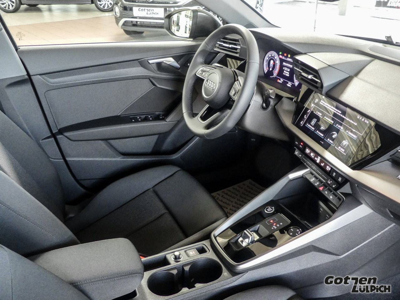Fahrzeugabbildung Audi A3 Sportback 35 TFSI S line S tronic Navi Sitzh.
