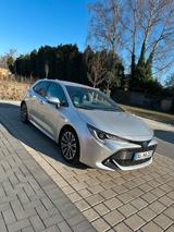 Toyota Corolla 2.0 Hybrid Club - Toyota Corolla in Oberhausen