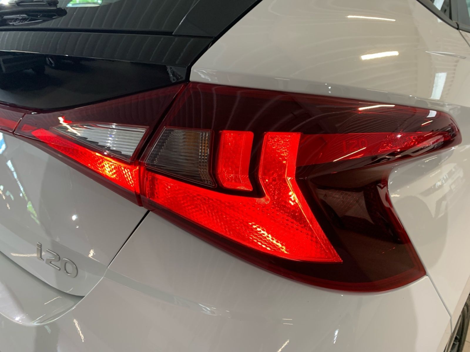 Fahrzeugabbildung Hyundai i20 1.0 T-GDI 7-DCT Trend Navi