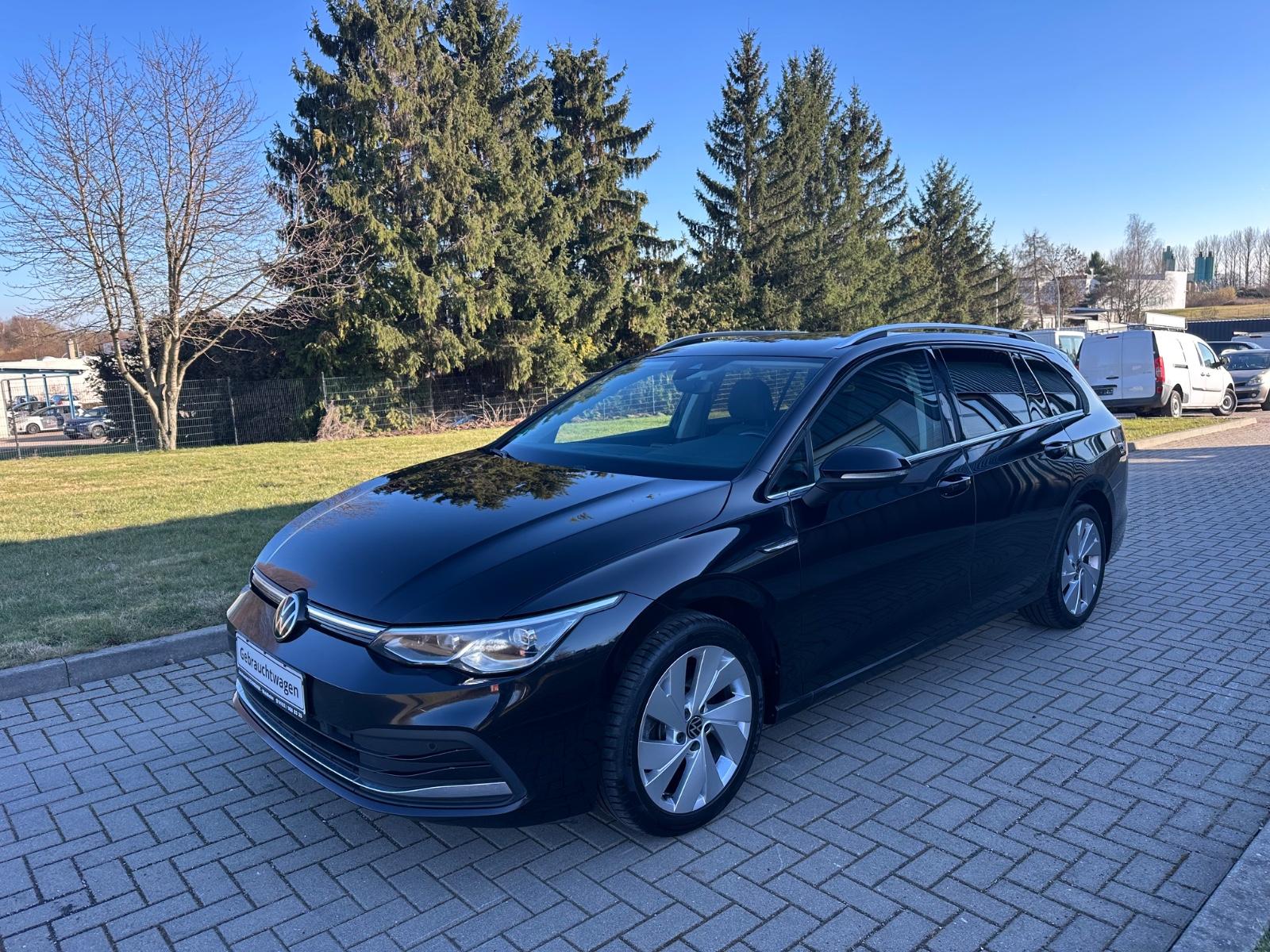 Volkswagen Golf VIII Variant Style 2.0 TDI DSG Digitaltacho