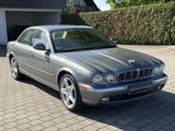 Jaguar XJ 8 3.5l Leder*Navi*Soundsystem* - Jaguar XJ mit Benzin-Antrieb: Limousine
