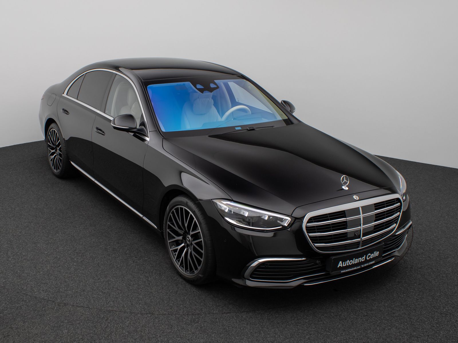 Fahrzeugabbildung Mercedes-Benz S 400d 4Matic HUD DAB 360° 9G-Tronic MBUX Ent.+