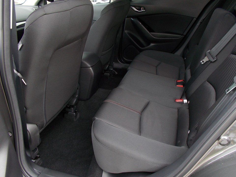 Fahrzeugabbildung Mazda 3 Signature+ G-120 AT NAVI RFK SHZ HUD LogIn Blu