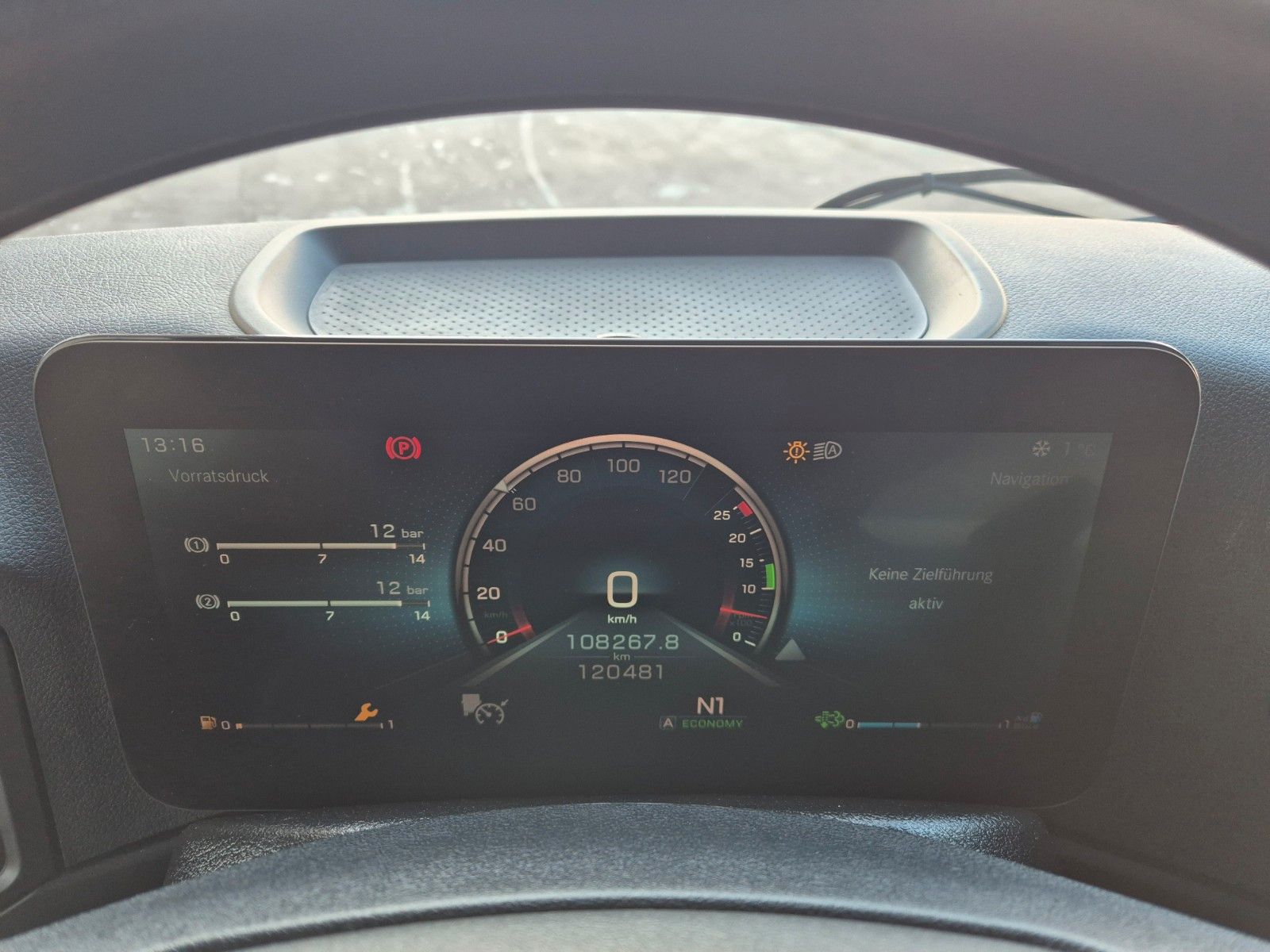 Fahrzeugabbildung Mercedes-Benz Actros 1848 LS Öl-Retarder Standklima BigSpace