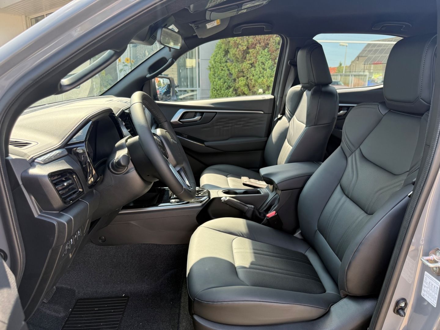 Fahrzeugabbildung Isuzu D-Max Double Cab 2.2 Turbo 4WD LSE