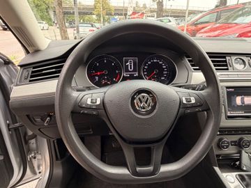 Volkswagen Passat Variant - 10