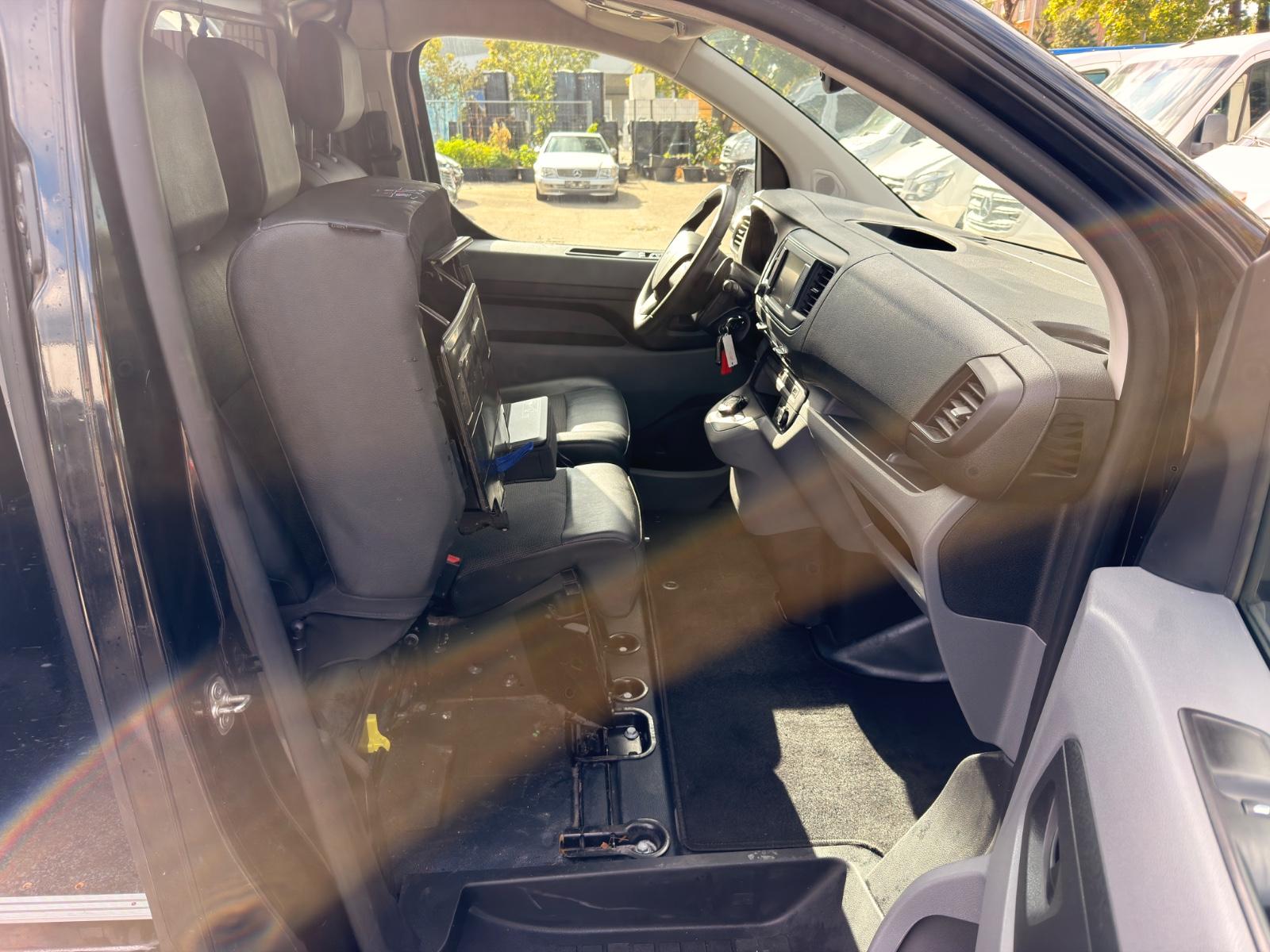Peugeot Expert Premium L2*NAVI*KLIMA*KAMERA*LED*3-SITZER