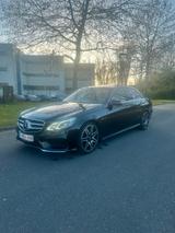 Mercedes-Benz E500 4-Matic AMG (4.7 V8 408 Hp) - Mercedes-Benz E 500: mit Anhängerkupplung