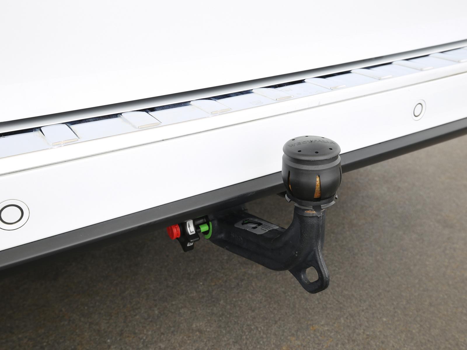 Mercedes-Benz V 250 d lang AMG-Line  LED Navi AHK ACC Kamera A