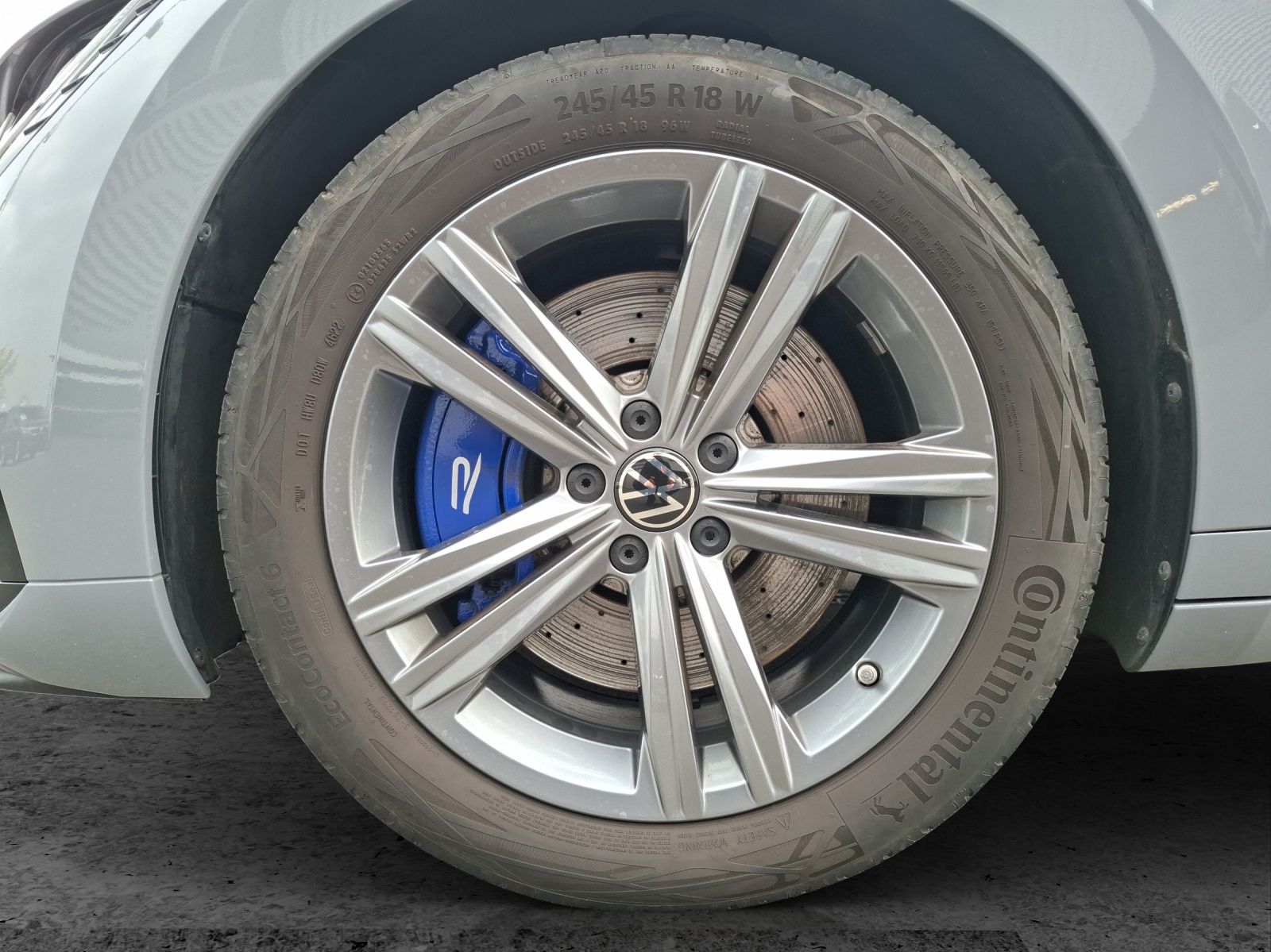 Fahrzeugabbildung Volkswagen Arteon SB R DSG 4M LED Navi AID ACC RFK Harman S