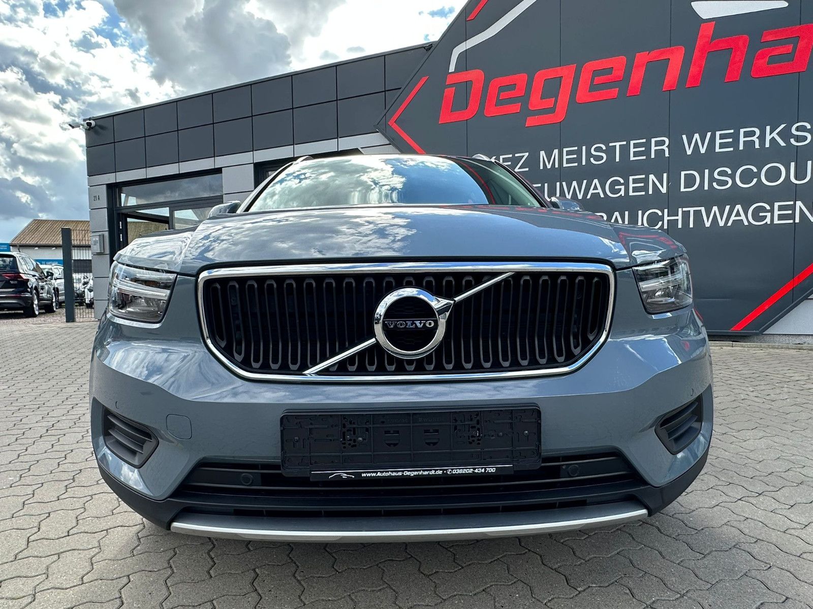 Volvo XC 40 XC40 Momentum Pro 2WD Virtual Nav Temp LED foto 23