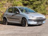 Peugeot 206 1.4 Premium 75 Ps Tüv Neu bis 4/28  - Peugeot 206 Premium mit Benzin-Antrieb