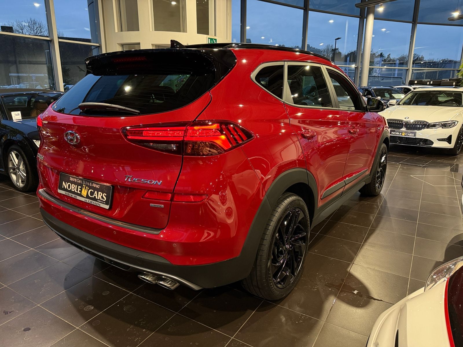 Fahrzeugabbildung Hyundai TUCSON N Line 4WD PANO LED NAV SHZ 19"
