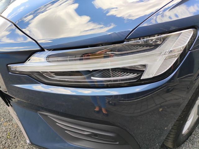 VOLVO V60 B4 (Bild 8 von Array)