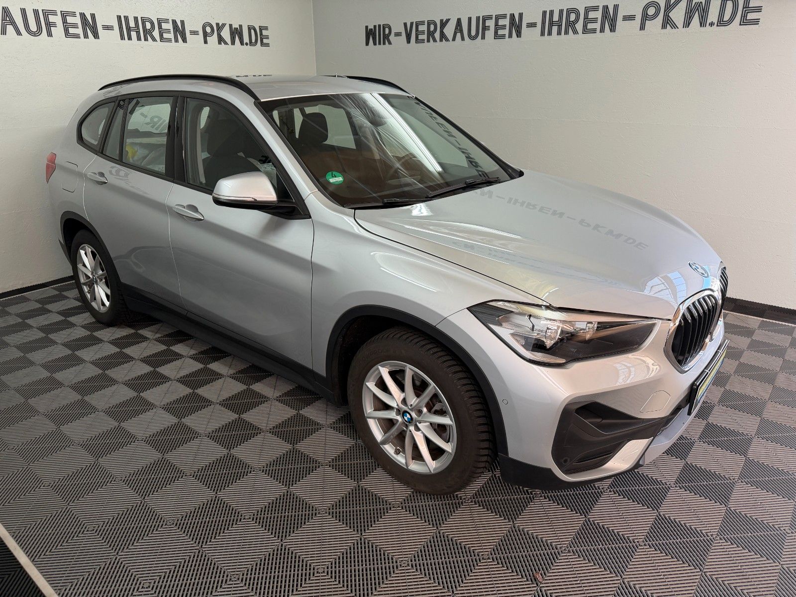 BMW X1 xDrive 25 e Advantage Hybrid 8xRäder TÜV9-27 foto 3
