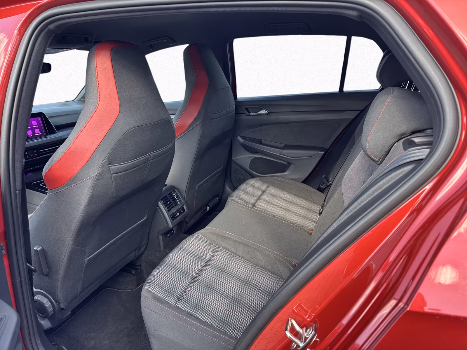 Volkswagen Golf VIII GTI 2.0 TSI OPF 180 kW 7-Gang-DSG NAVI, миниатюра 12