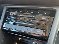 VW Touran 1.5 TSI DSG R-Line Ex 7SI KAM AHK 4J GAR bei Autohaus Landmann & Maier OHG