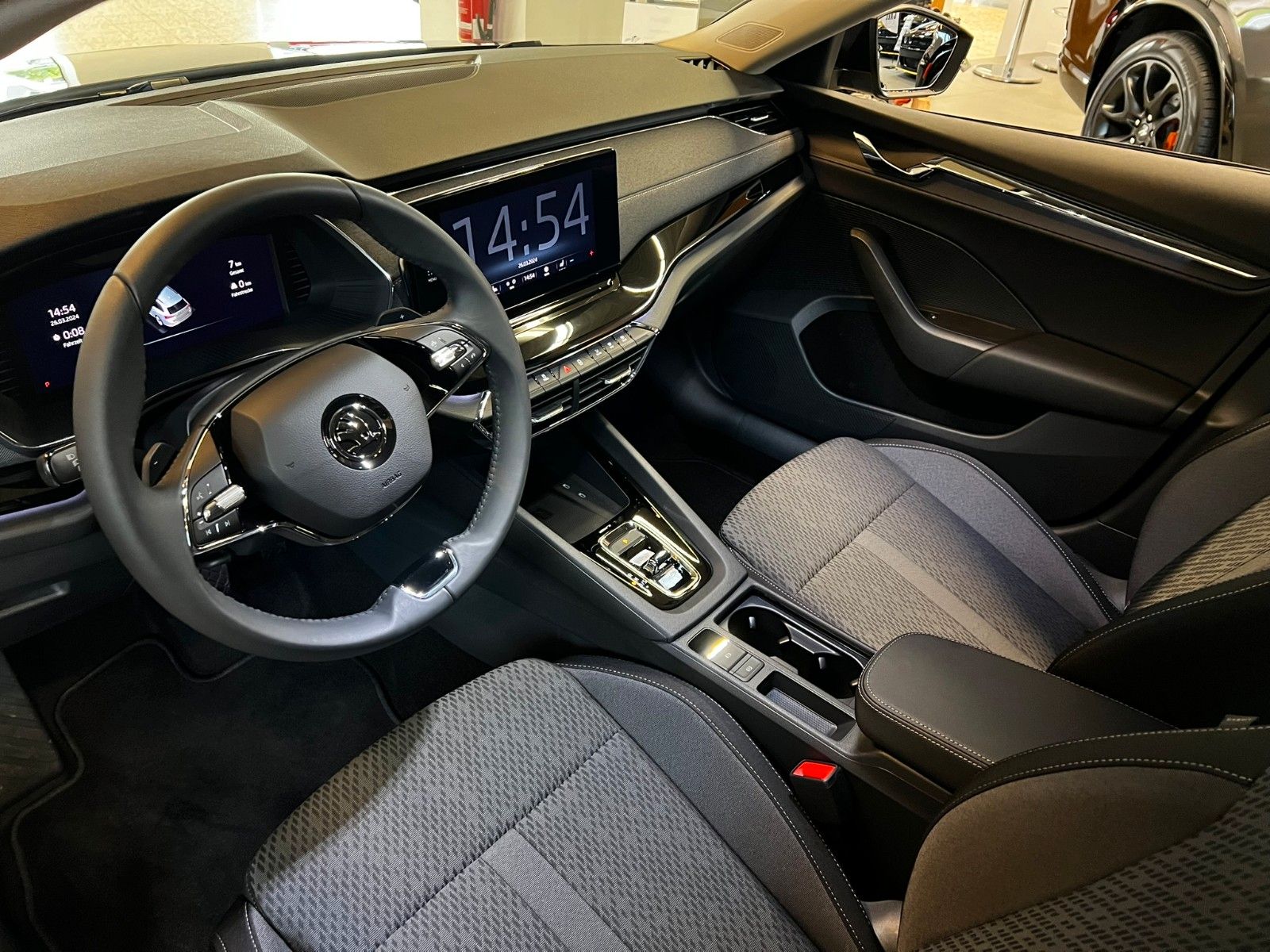 Fahrzeugabbildung SKODA Octavia Combi Style 2.0 TDI DSG