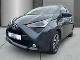 Toyota Aygo X STYLE 53kw Faltdach Apple CarPlay Android - Toyota Aygo (X) in Lübeck