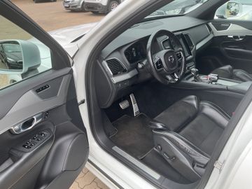 Volvo XC90 - 11