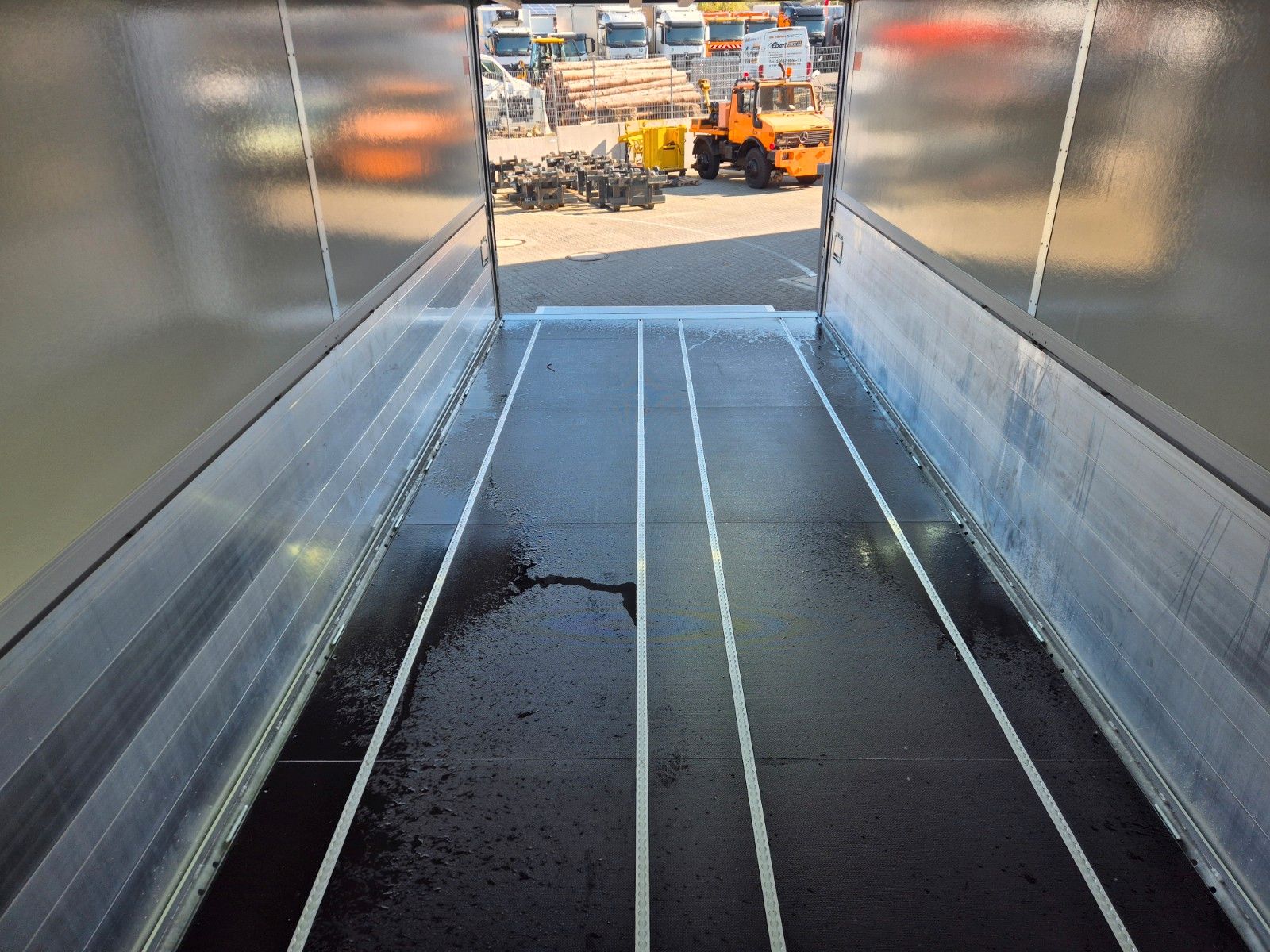 Fahrzeugabbildung Iveco AT190S40/FP Böse Schwenkwand LBW AHK