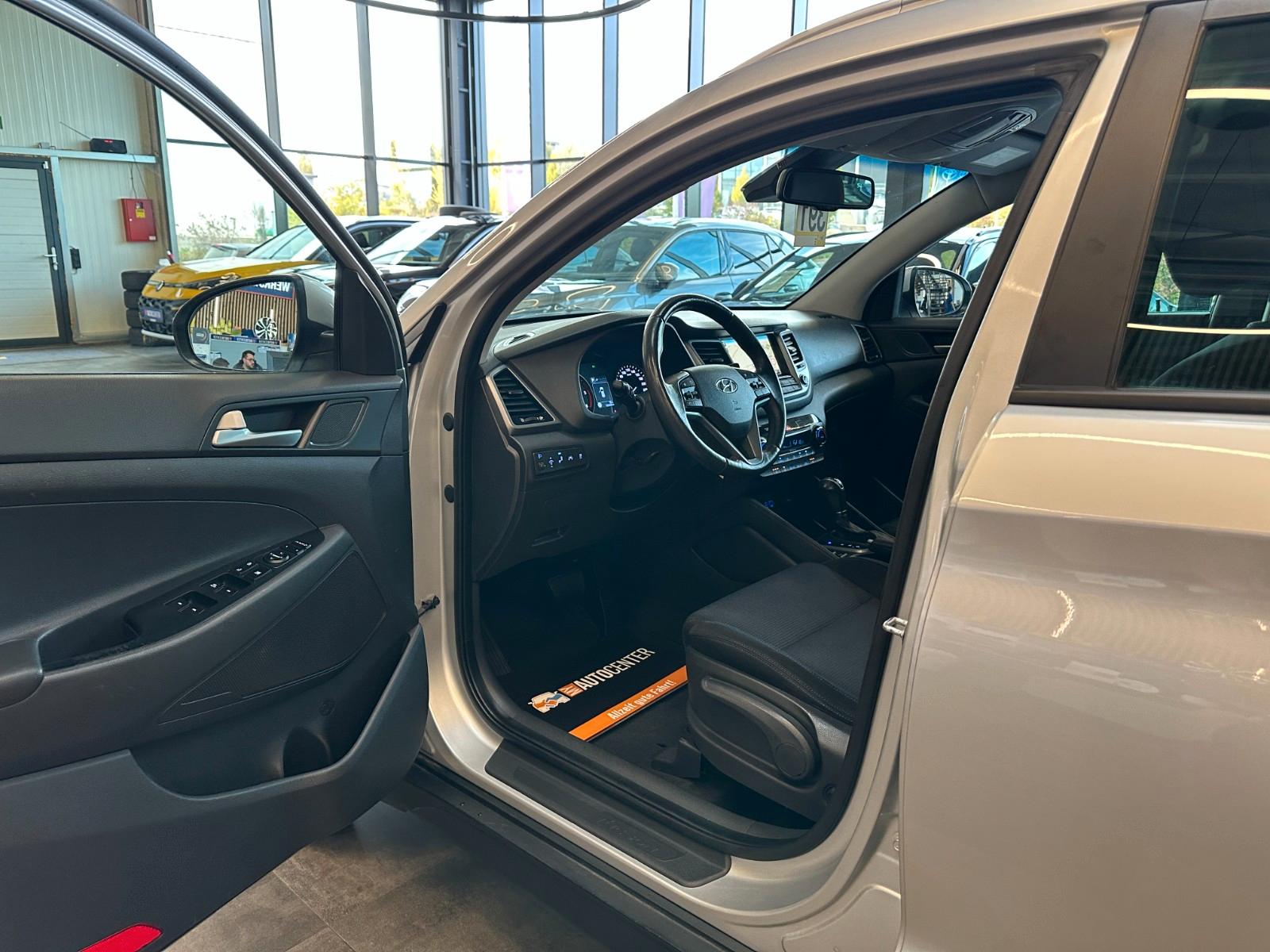 Hyundai Tucson Intro Edition 4WD *NAVI*TEMPOMAT*KLIMA*