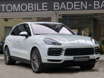 Porsche Cayenne - 2