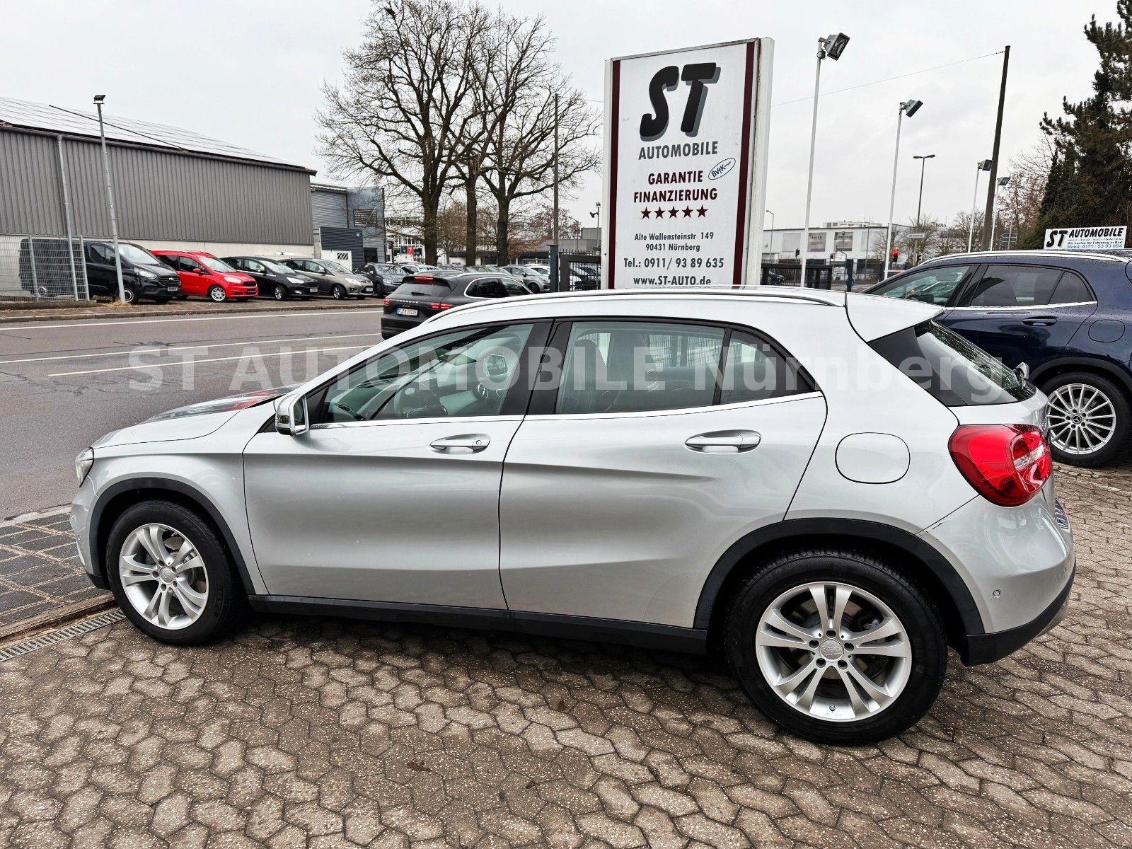 Mercedes-Benz GLA 200 d CDI Automatik*AHK*TEMPOMAT*PDC*XEN*NAV