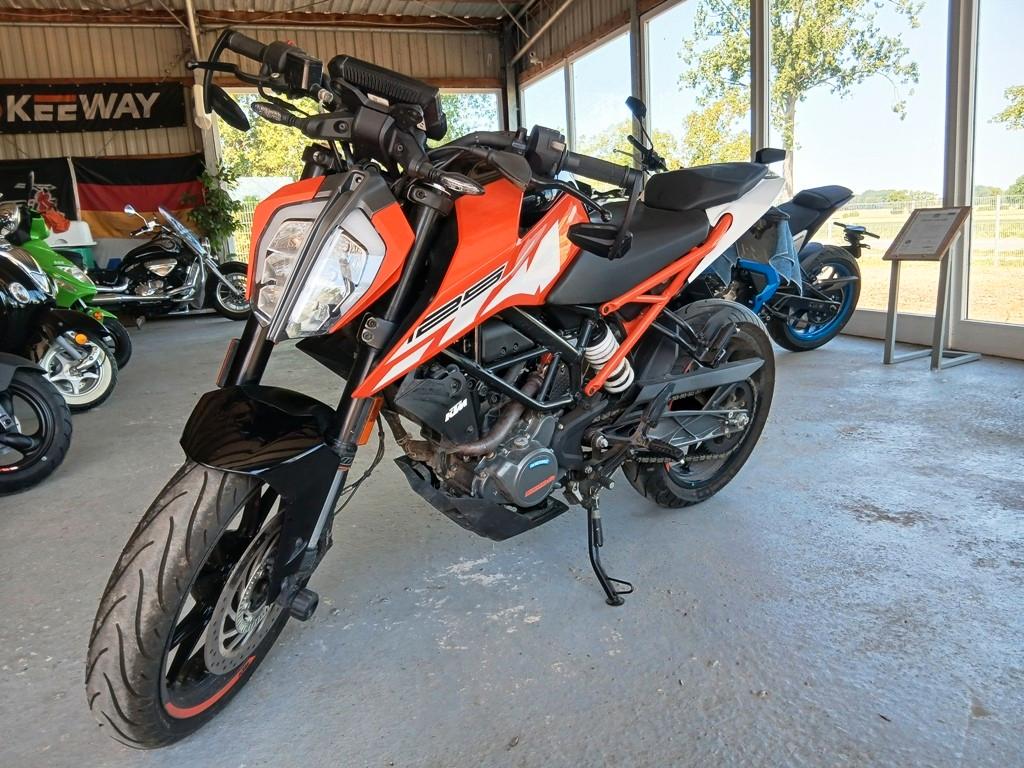 KTM Duke 125 ABS