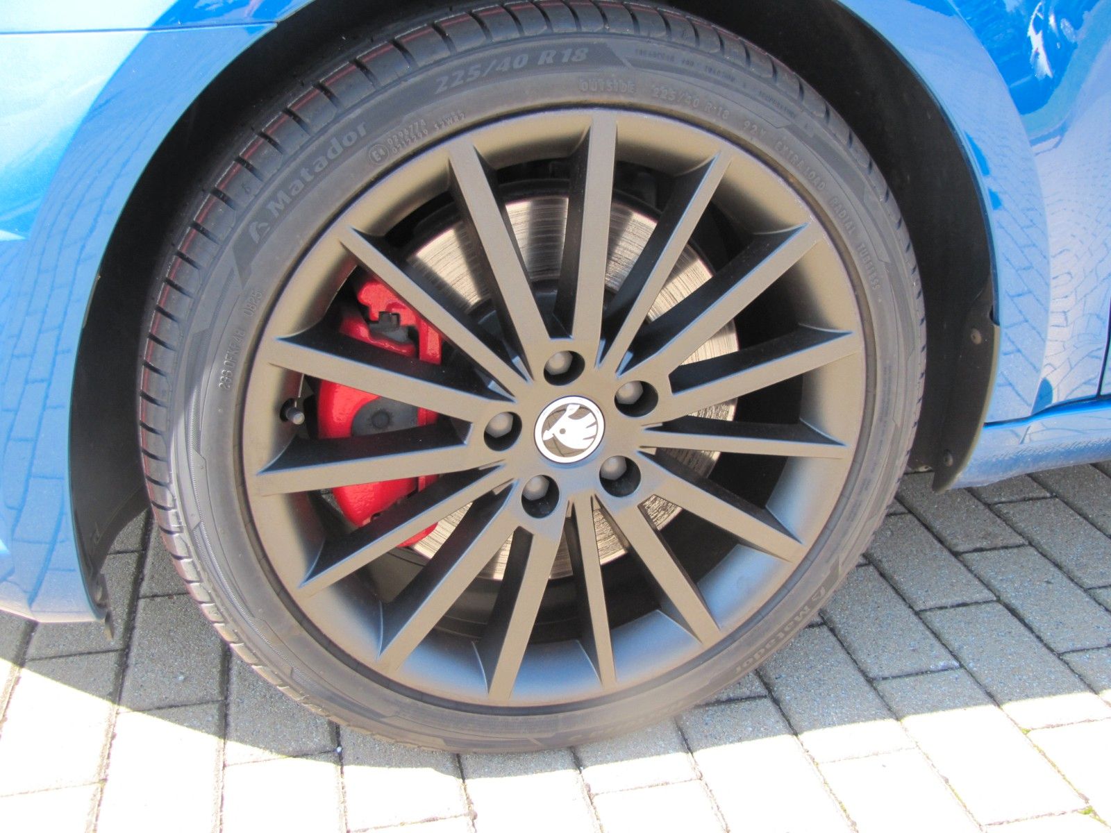 Fahrzeugabbildung SKODA Octavia Lim. RS 2.0l TSI 245PS 7-Gang DSG